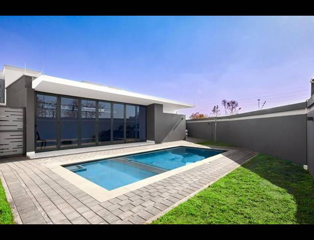 2 BEDROOM PROPERTY TO RENT IN LENASIA
